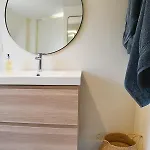 Jethon Exklusives City-appartement Бернбург