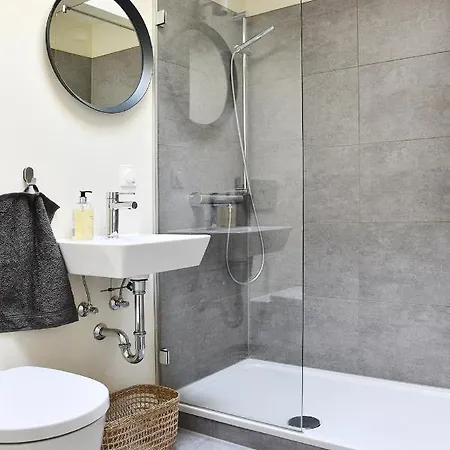 Jethon Exklusives City-appartement Apartamento *